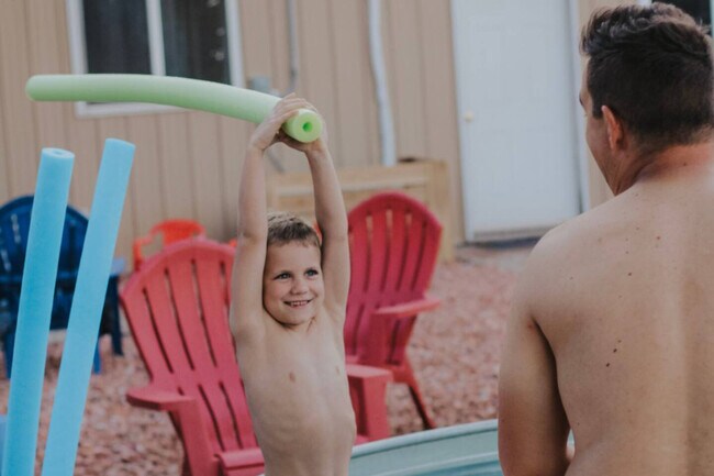 Building Photo - 170 E 100 N