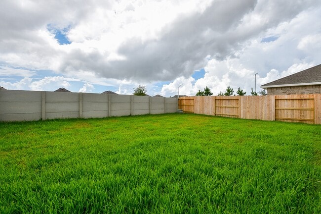 Building Photo - 26627 Wilderye Cv Ln