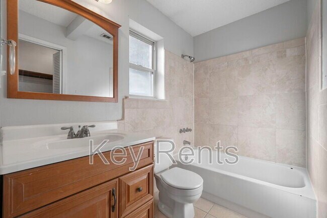 Building Photo - 6555 Bellview Pines Pl