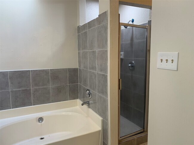 Building Photo - 2710 Grants Lake Blvd