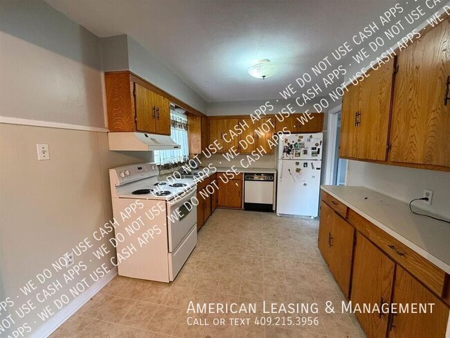 Building Photo - 237 Berkshire-