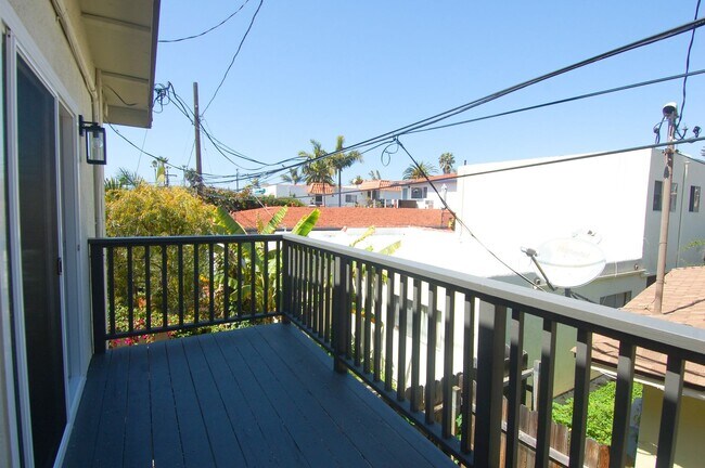 Building Photo - 234 W Marquita