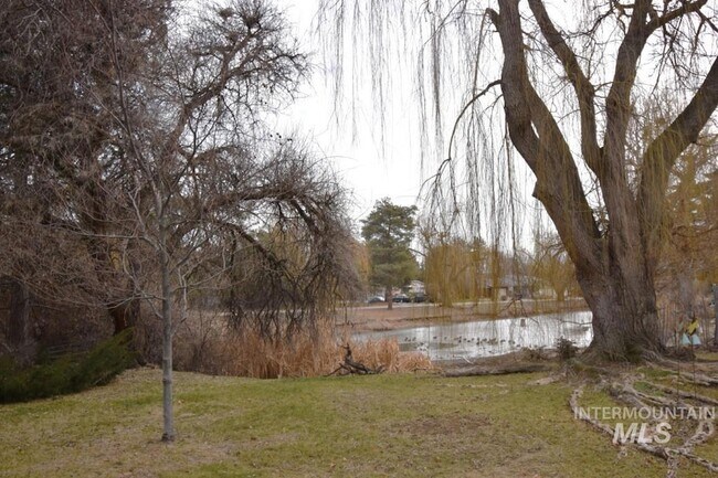 Building Photo - 7344 Modoc St