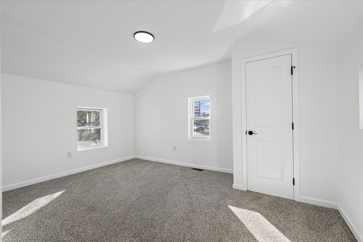 Building Photo - 53 Owasco St