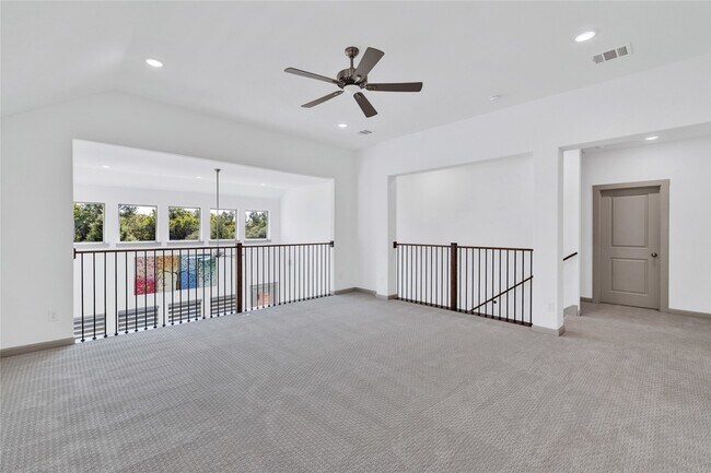Building Photo - 9694 Brackenfield Ln