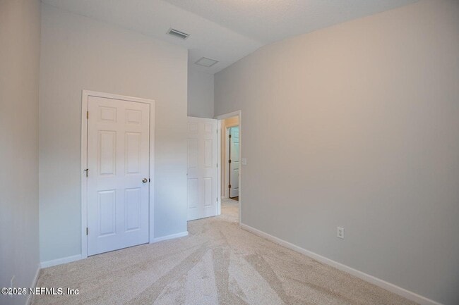 Building Photo - 721 Crystal Way
