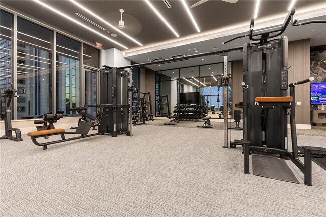 Building Photo - 275 1st Ave S