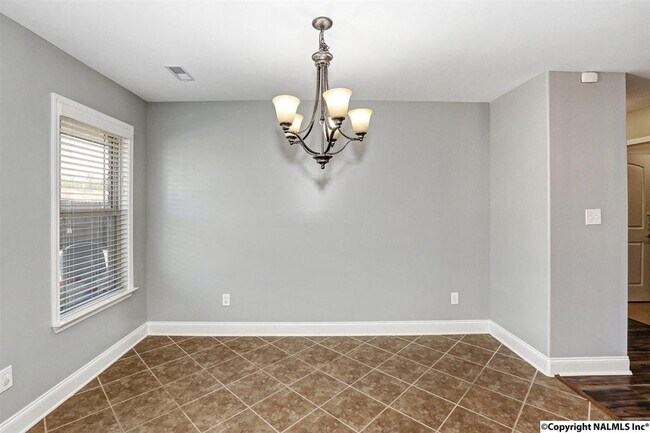 Building Photo - 110 Healey Dr