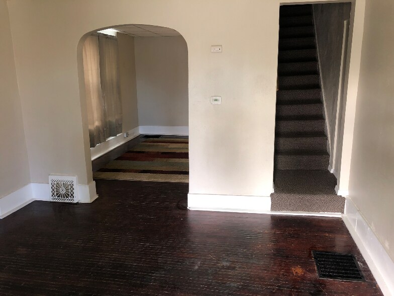 Building Photo - 675 Jefferson St