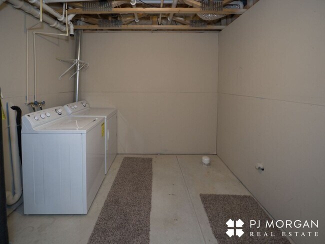 Building Photo - 3 bedroom, 2 bathroom House For Lease