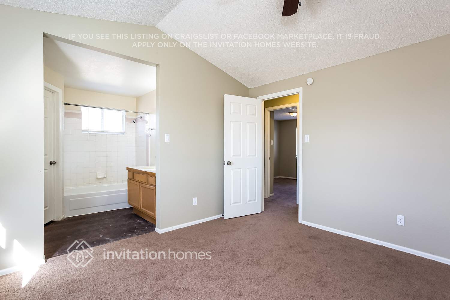 Building Photo - 11001 Benton St