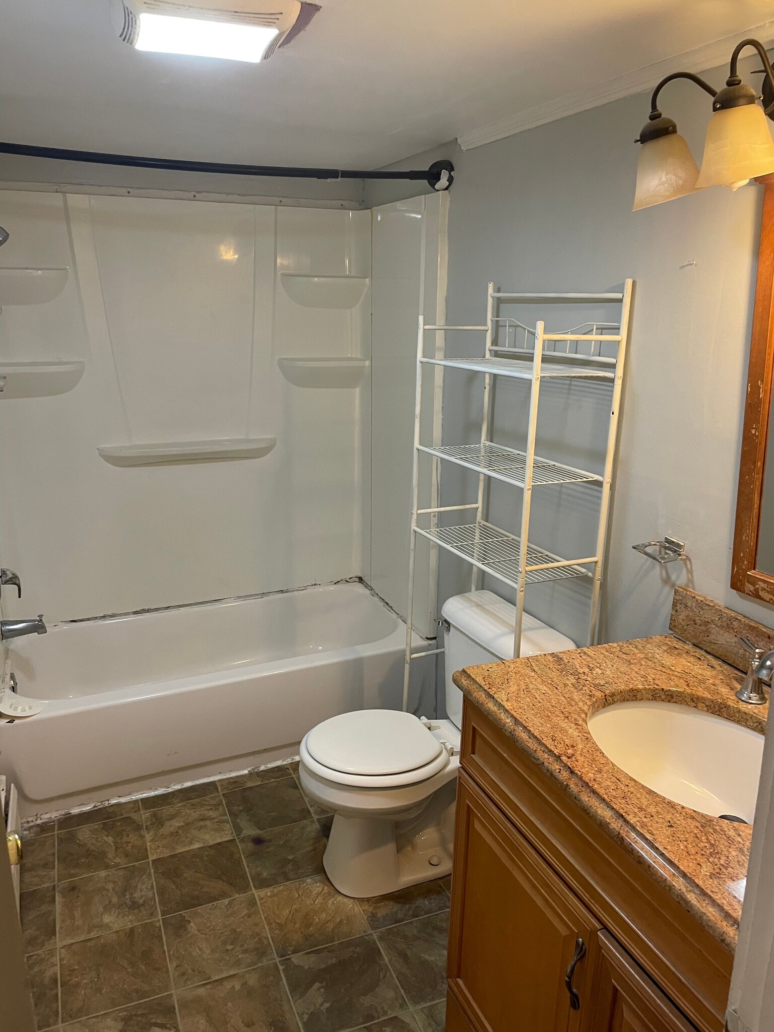 Building Photo - 17 Hanson St