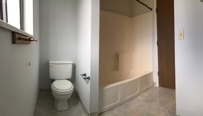 Building Photo - 240 Bridger Dr