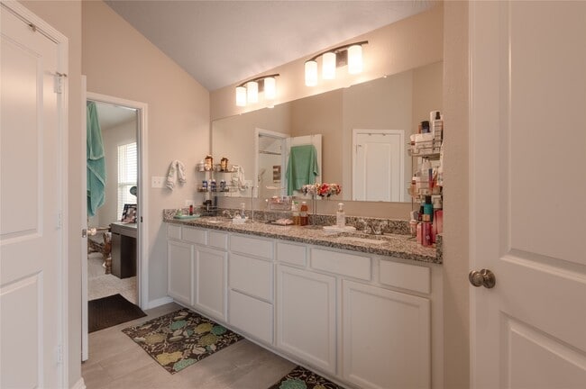 Building Photo - 127 Worley Way