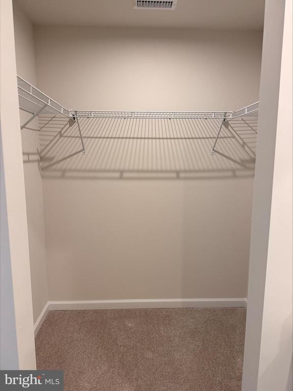 Building Photo - 1180 W Walnut Rd