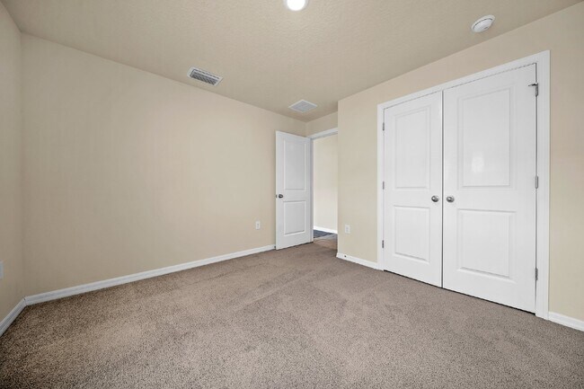 Building Photo - ***AVAILABLE FOR TOURS NOVEMBER/Beautiful Modern 5 Bed/3 bath/Exclusive Graystone Hills Community