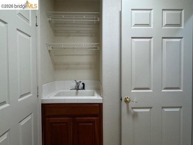 Building Photo - 4053 Galenez Way