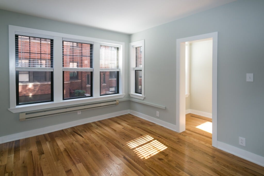 Building Photo - 4436 N Wolcott Ave