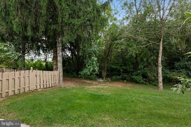 Building Photo - 32 Ginger Dr