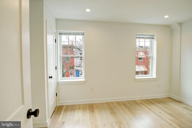 Building Photo - 513 McKean St