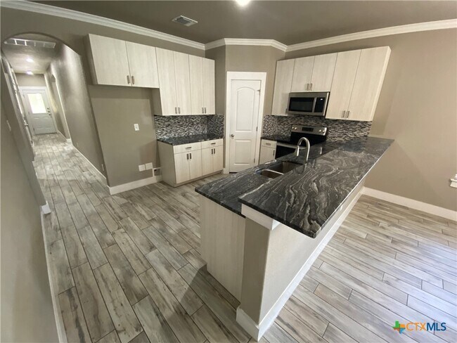 Building Photo - 1020 Mellow Breeze