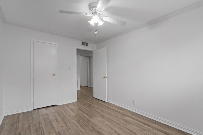 Building Photo - 11002 Hammerly Blvd