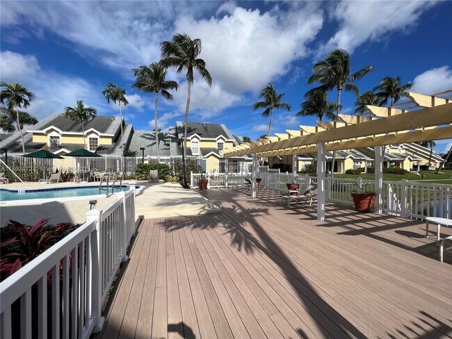 Building Photo - 6292 La Costa Dr