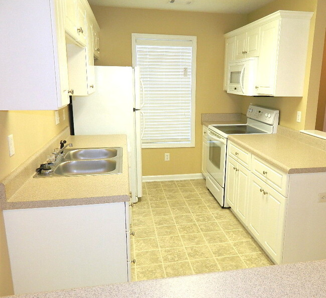 Building Photo - 5254 Aruba Cir