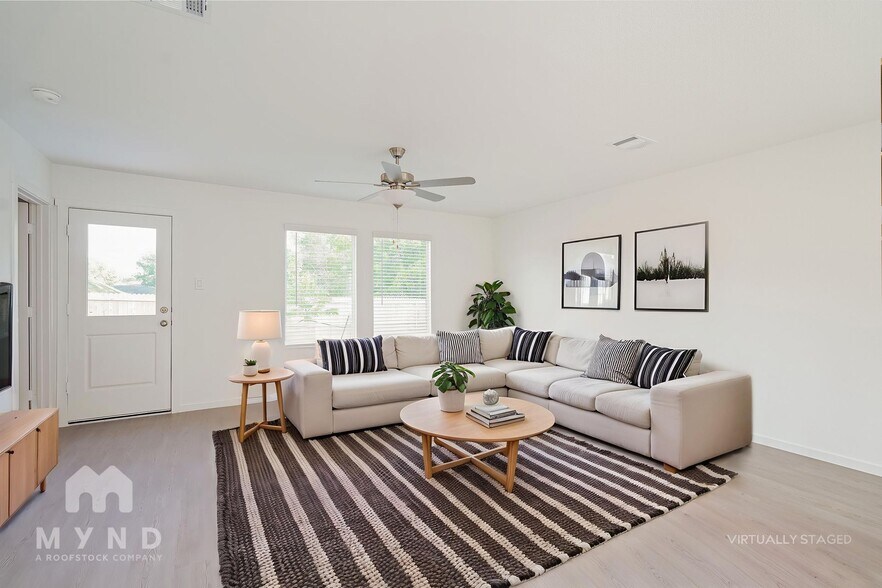 Building Photo - 10100 Dalgreen Cir