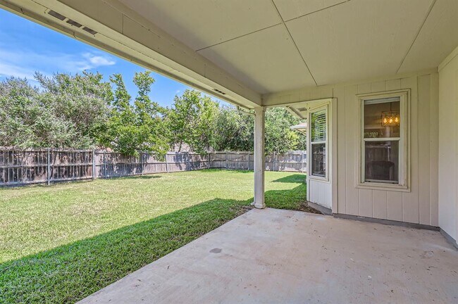 Building Photo - 3706 Haleys Way
