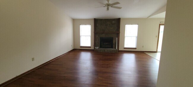 Building Photo - West Ashley Home- Forest Lakes Subdivision