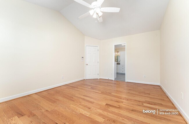 Building Photo - 4332 Southern Oak Dr