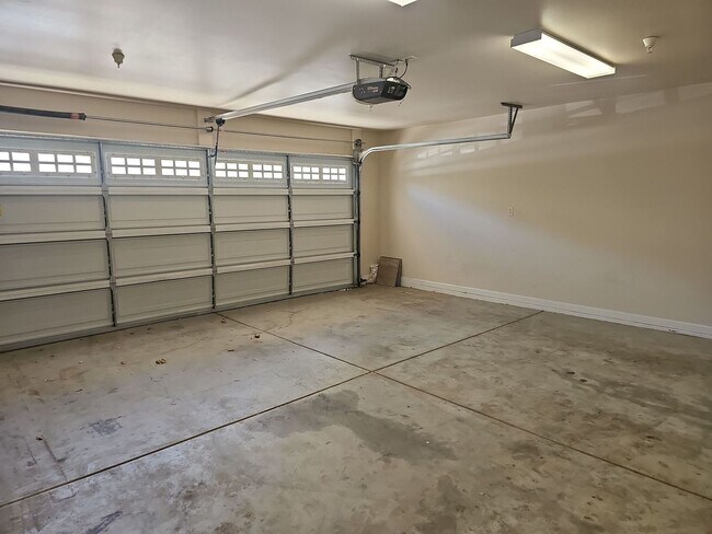 Building Photo - 405 Foothill Blvd