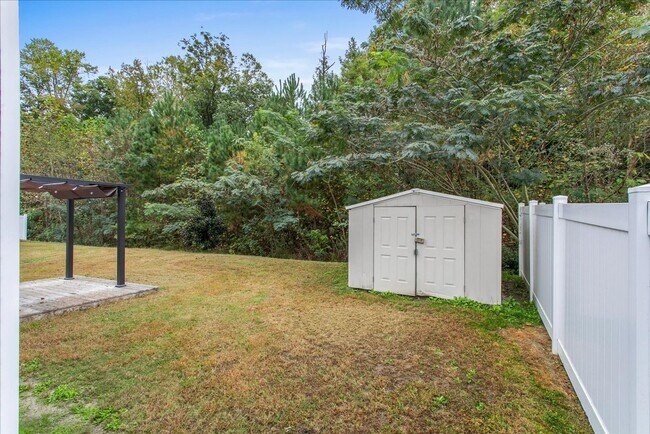 Building Photo - 118 Emma Rose Ct