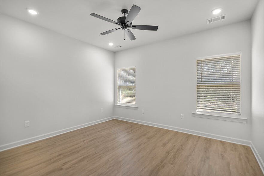 Building Photo - 13410 Teton Dr