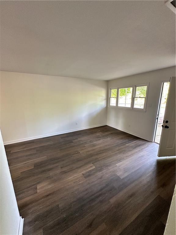 Building Photo - 1305 Middle Ring Rd