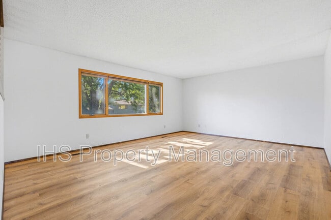 Building Photo - 603 N Conway Pl