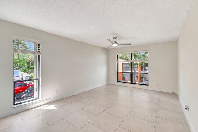 Building Photo - 2395 Jaeger Dr