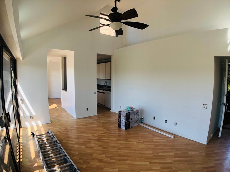 Living room - 50 Waiohuli St