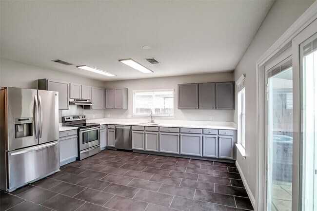 Building Photo - 2504 Byfield Dr