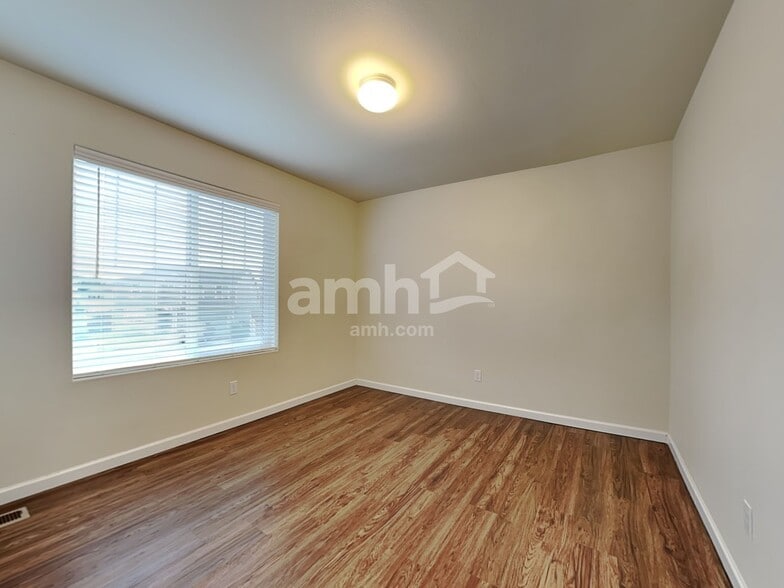 Building Photo - 11022 191st St Ct E