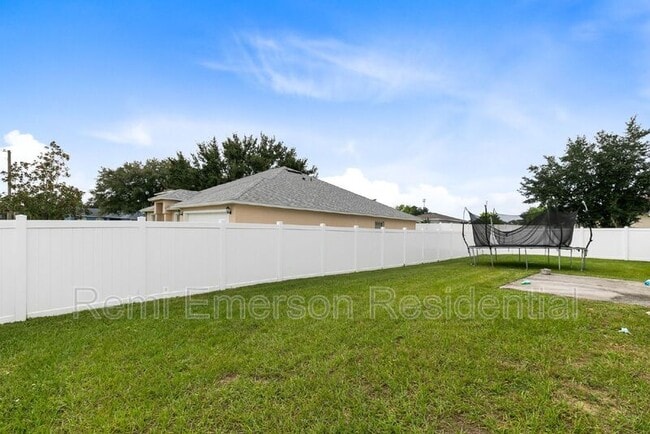 Building Photo - 12 Sawfish Ln