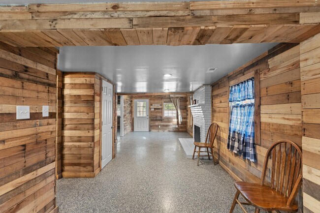 Building Photo - 1494 Amster Grove Rd