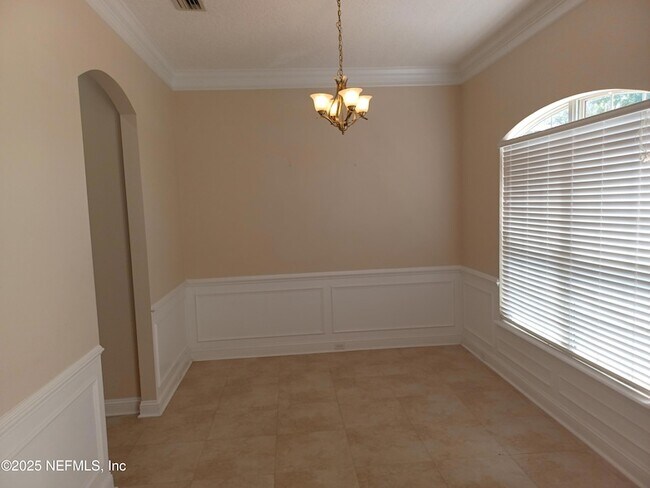 Building Photo - 4463 Ecton Ln E