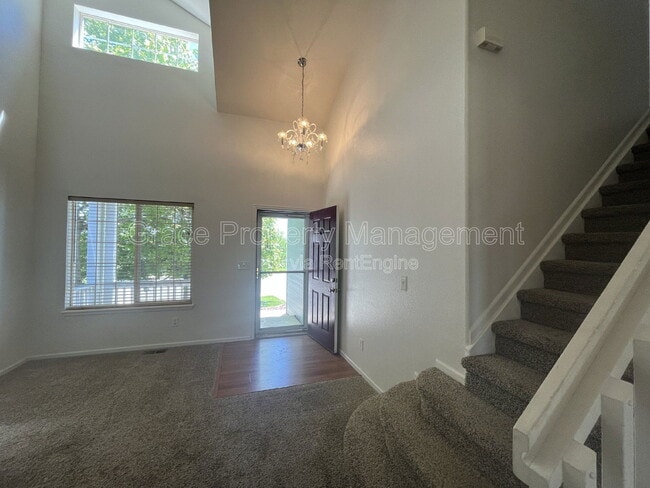 Building Photo - 5337 S Killarney St