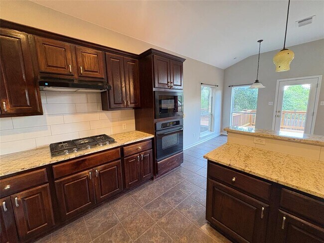 Building Photo - 13121 Appaloosa Chase Dr