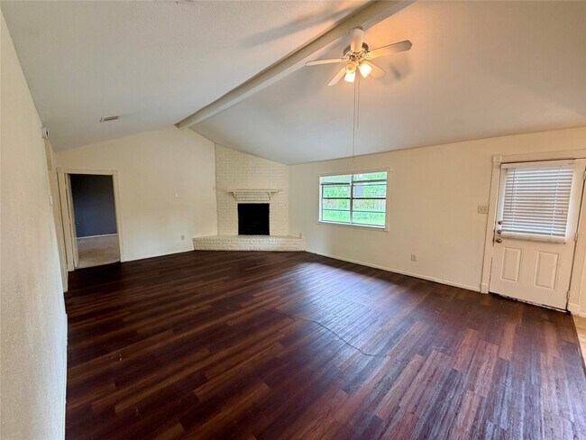 Building Photo - 15811 Nutcracker Ct