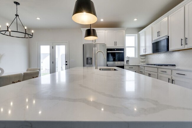 Building Photo - 945 Pleasant Ridge Run