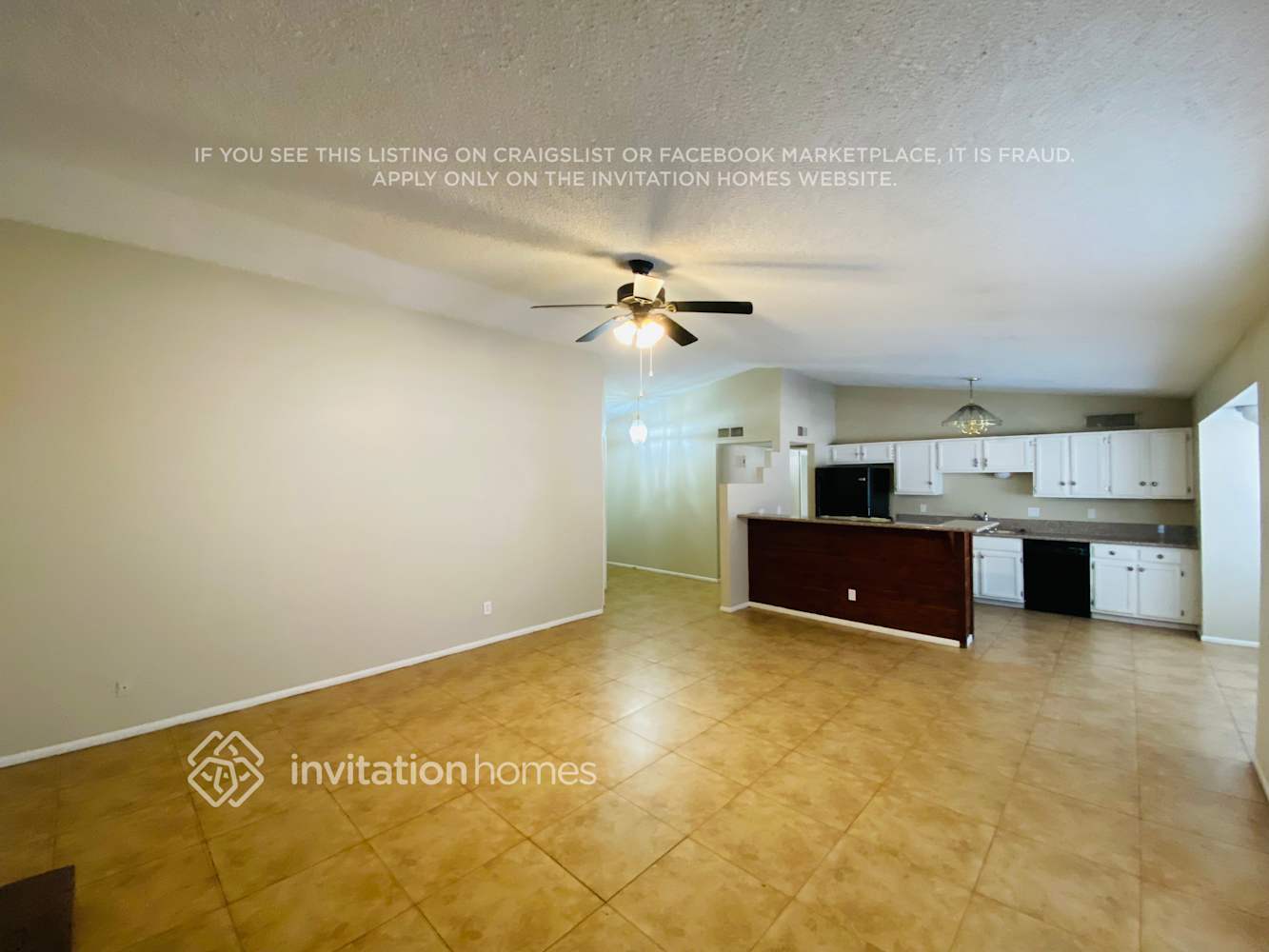 Building Photo - 2323 N Evergreen St