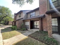 Building Photo - 9910 Royal Ln